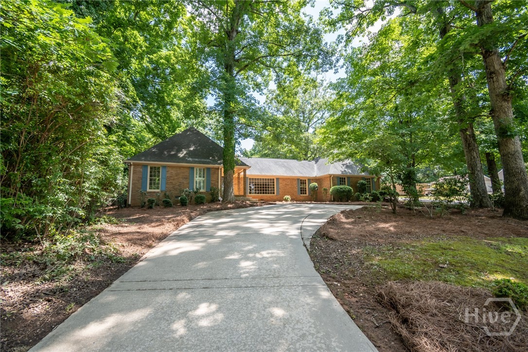139 Lake Forest Drive — photo