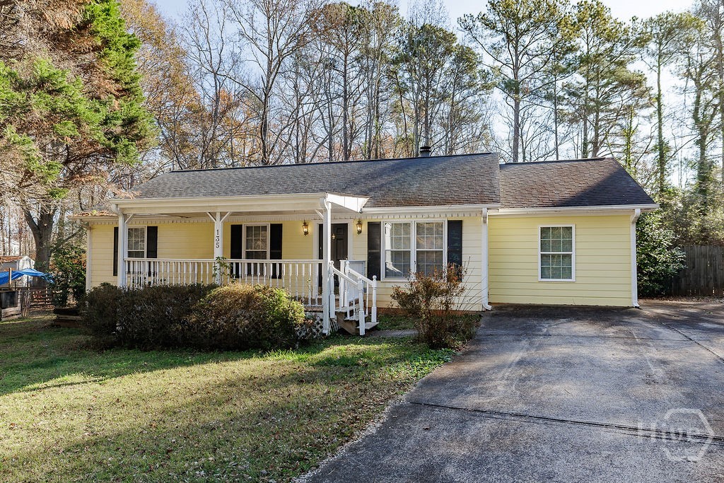 135 Longbranch Court — photo