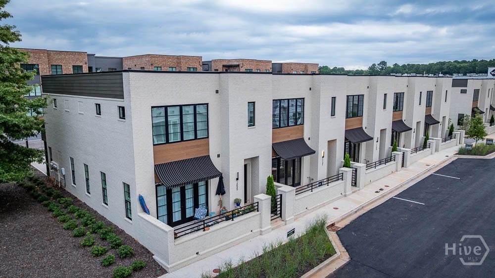 1170 Watson Lane — photo