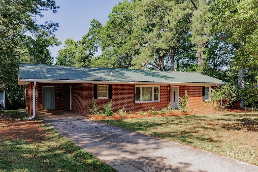 180 Conrad Drive — photo