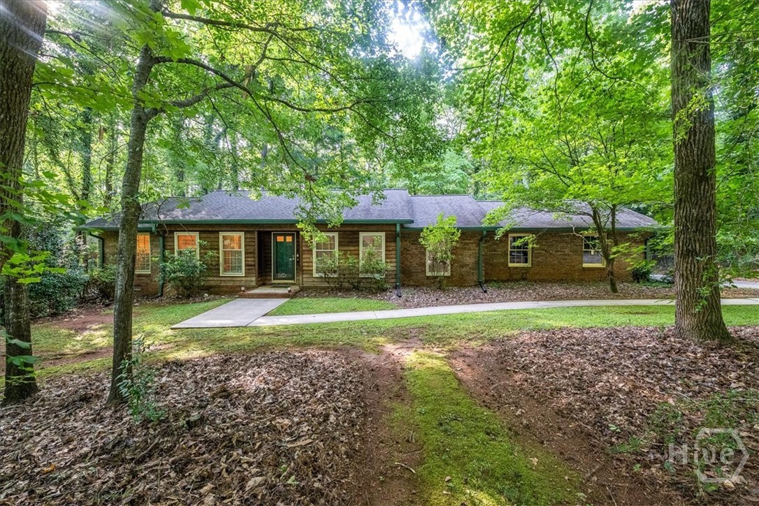 115 Crestwood Drive — photo