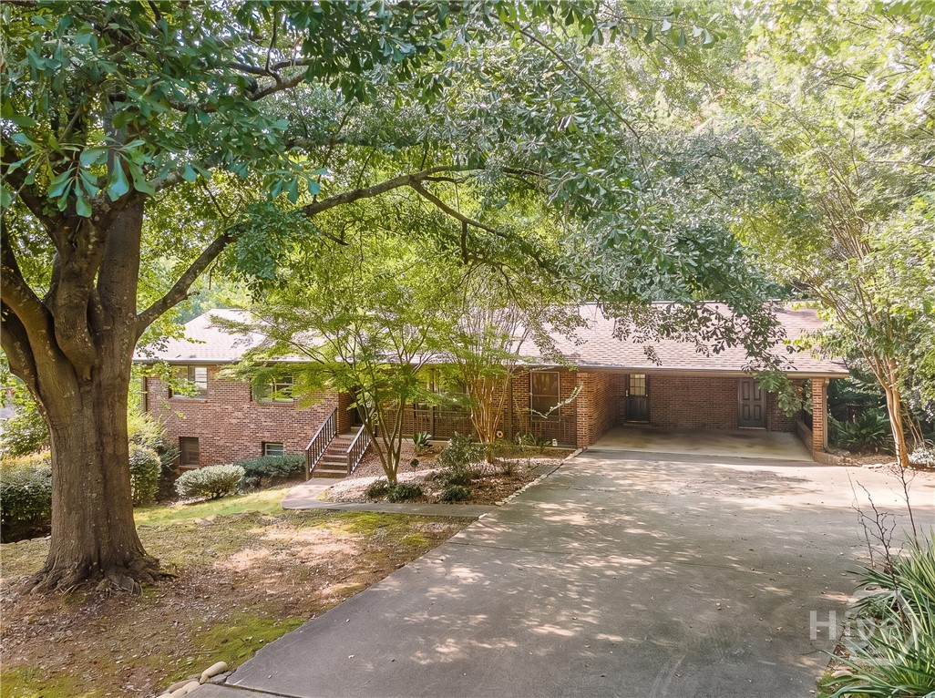 759 Riverhill Drive — photo