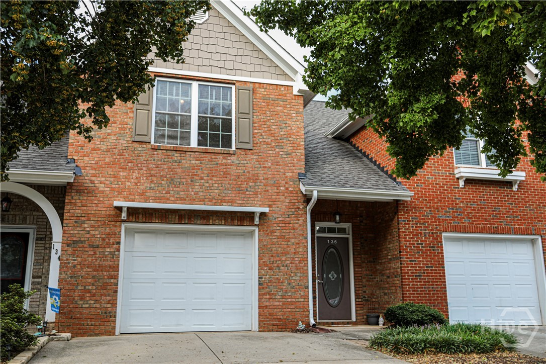 136 Wisteria Drive — photo