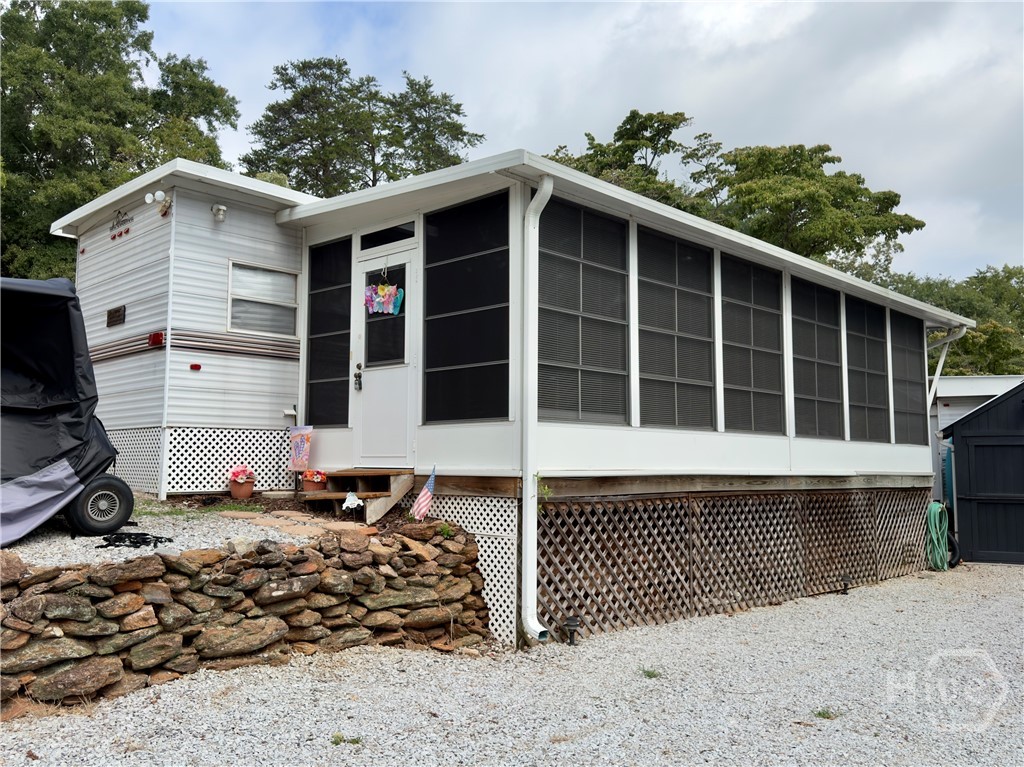 110 Admiral Drive — photo