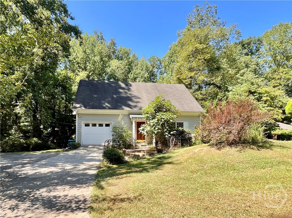 215 McDuffie Drive — photo