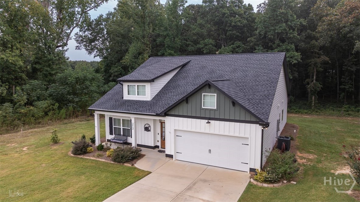212 Live Oak Ln — photo