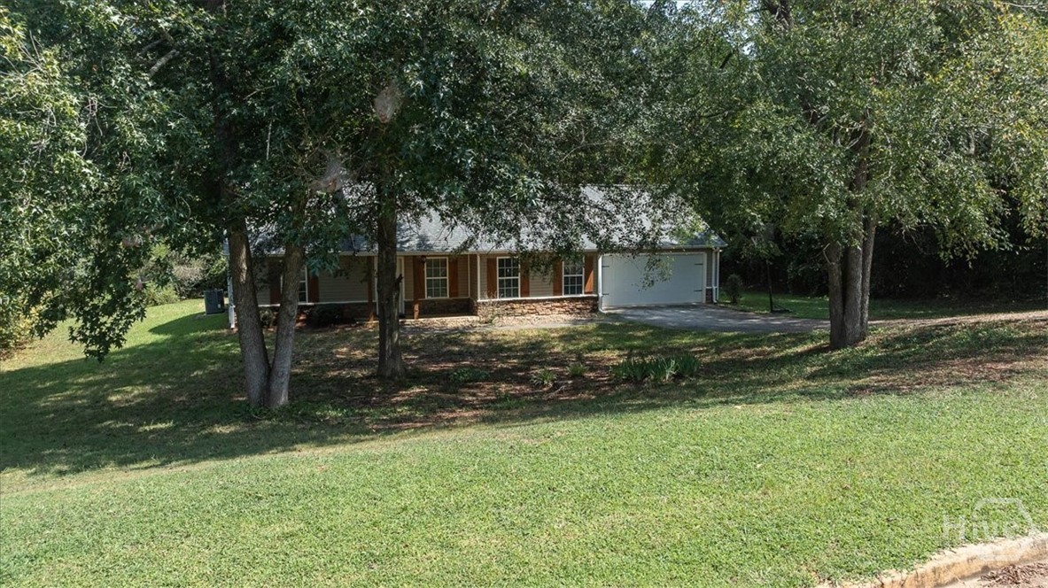 417 Beacon Drive — photo