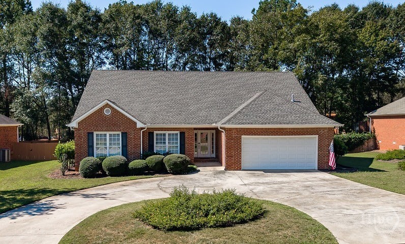 850 Saint Ives Lane — photo