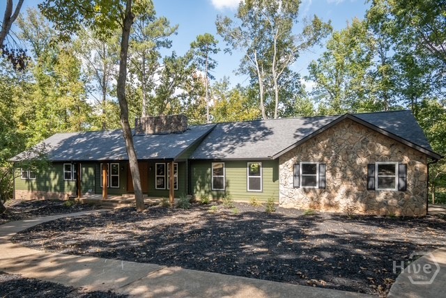 160 Lake Forest Drive — photo