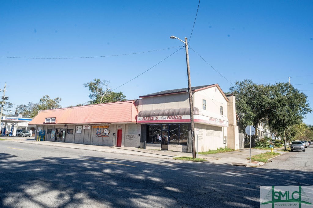 1820 Montgomery Street — photo