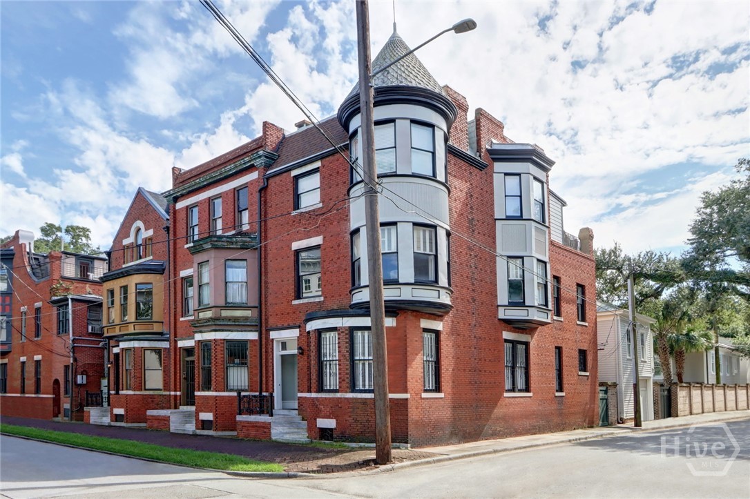 109 W Bolton Street a — photo