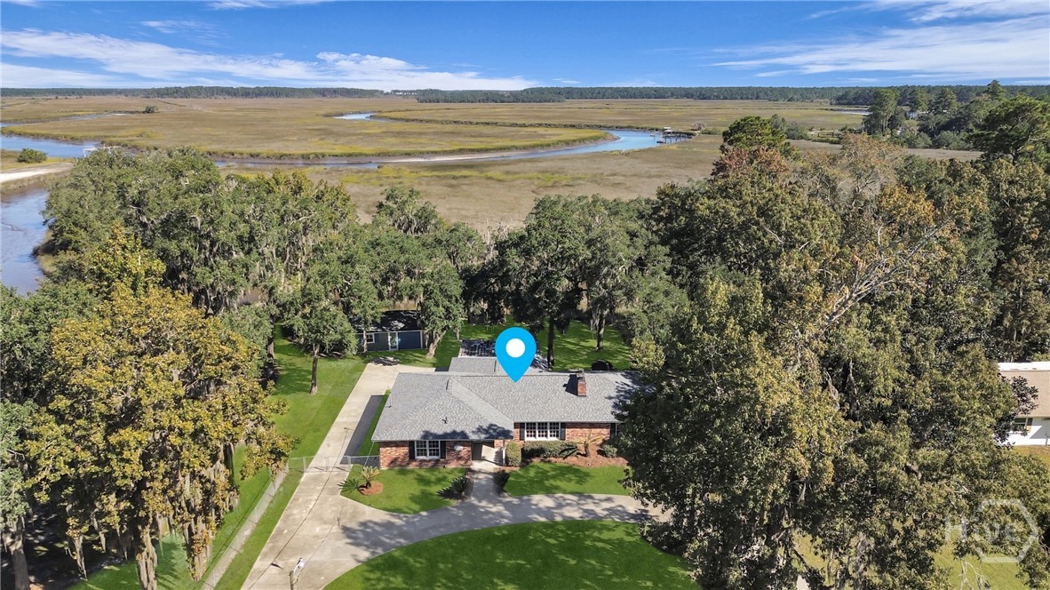 1613 Lake Drive — photo