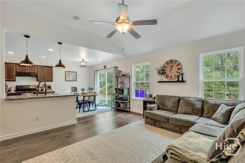 126 Knotty Pine Circle, Springfield, GA 31329 — photo 3