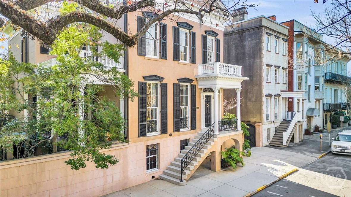 211 E Charlton Street — photo