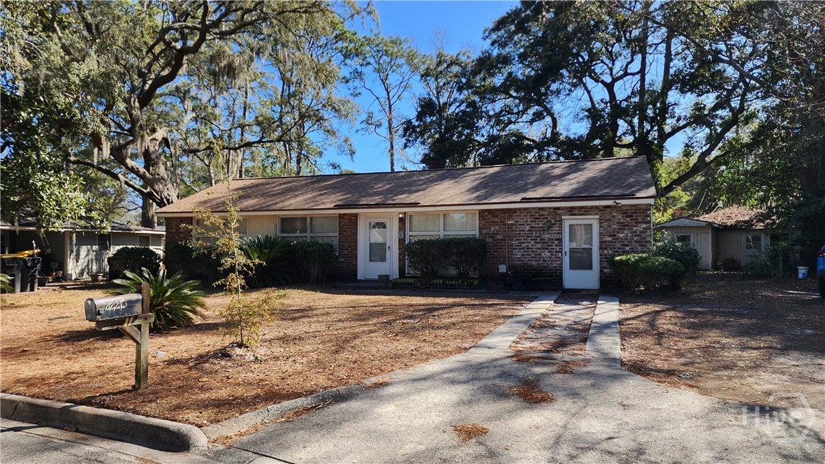 2221 Lorraine Court — photo