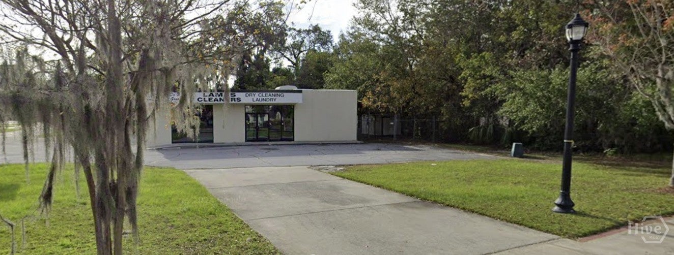 201 W Memorial Drive — photo
