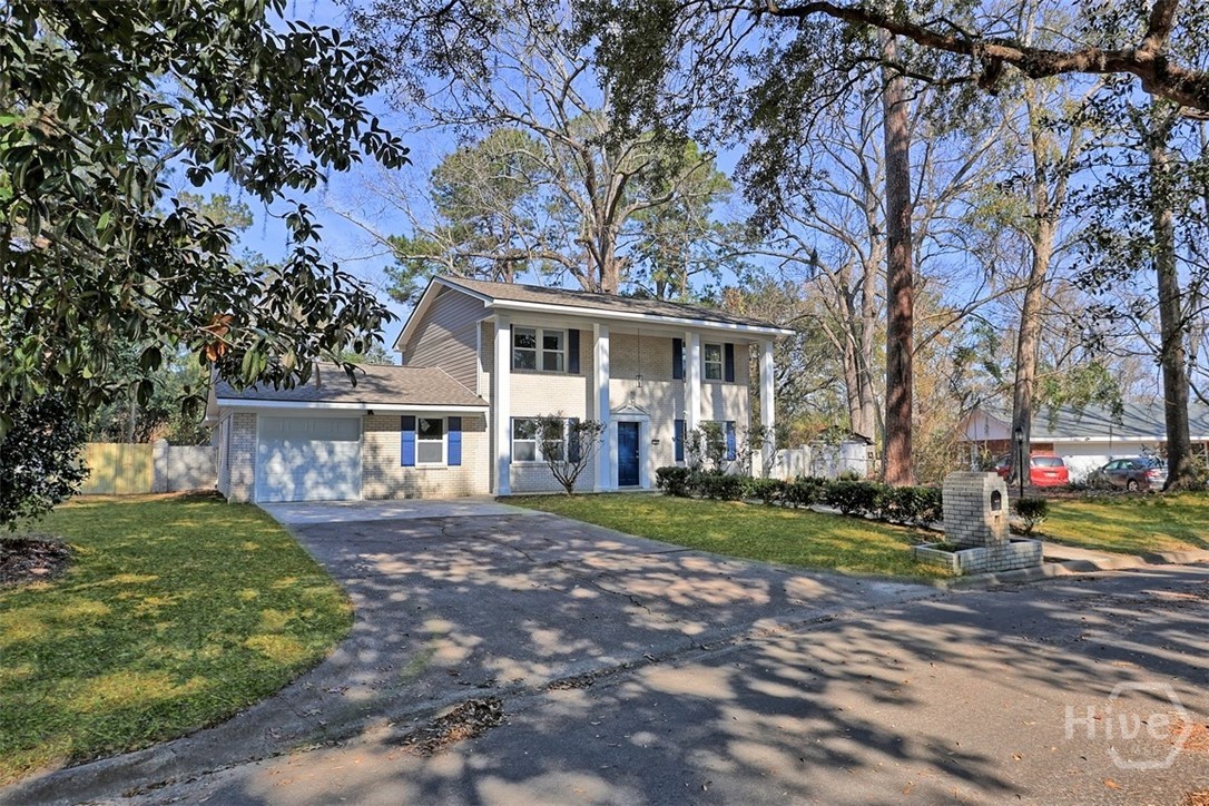 124 Winding Way — photo