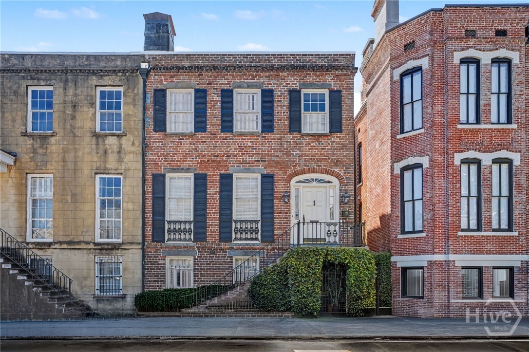 221 E Charlton Street — photo
