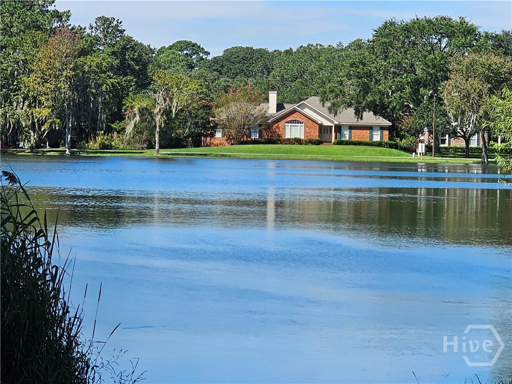 127 Lakeshore Drive — photo