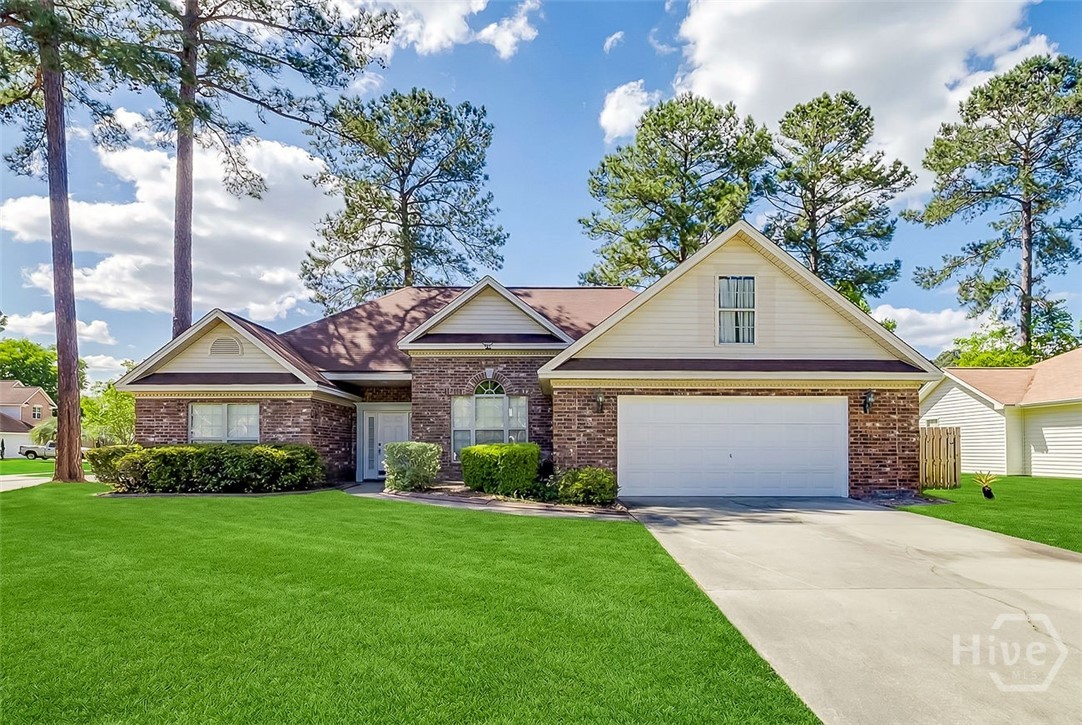 108 Village Lake Drive — photo
