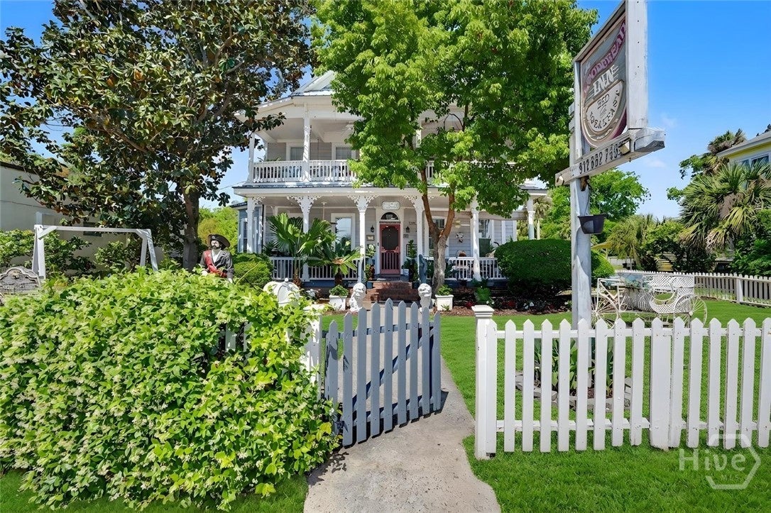 209 Osborne Street — photo