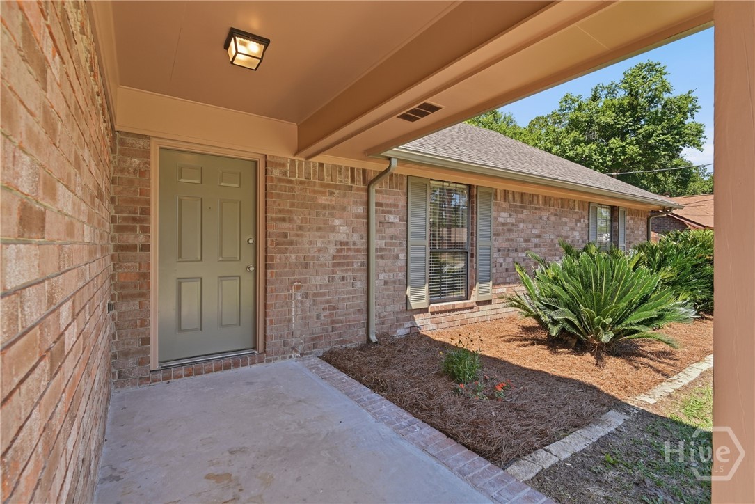 715 Little John Drive — photo