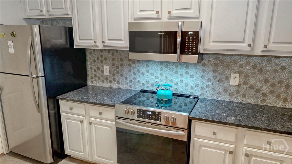9102 Walden Park Drive — photo