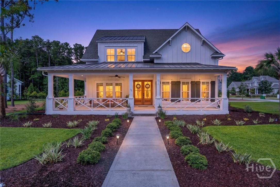 200 Wood Haven Court — photo