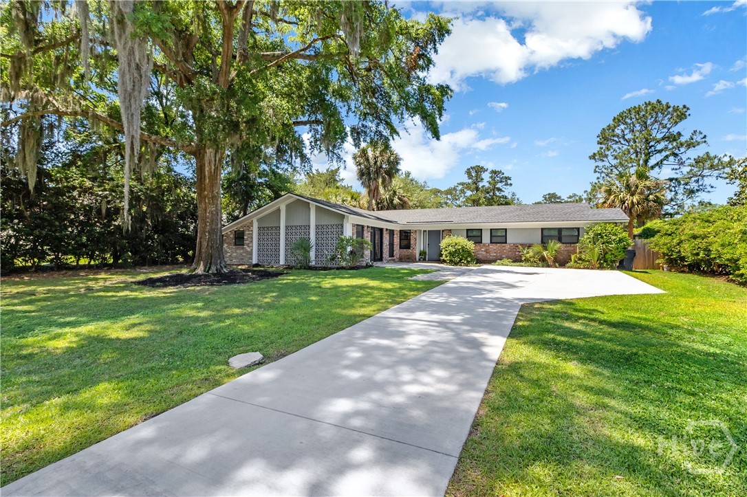 388 Hunt Drive — photo