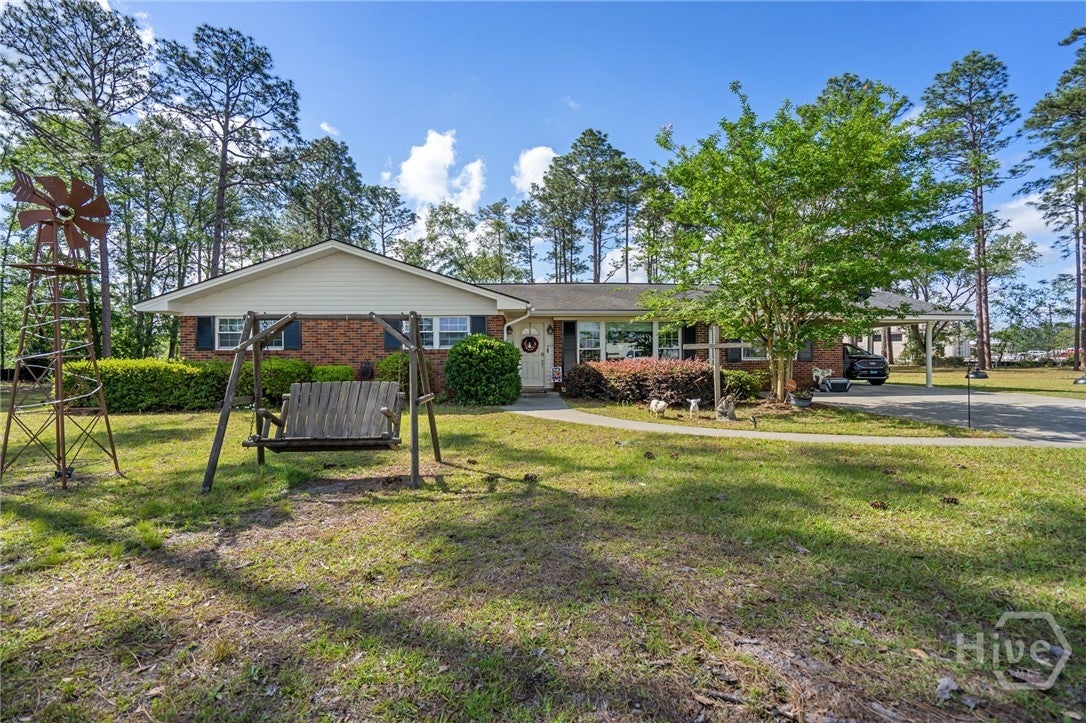 659 Blue Jay Road — photo