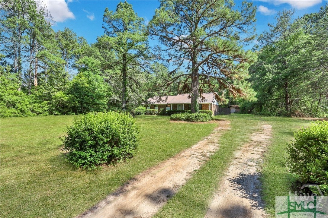 103 Maple Drive — photo