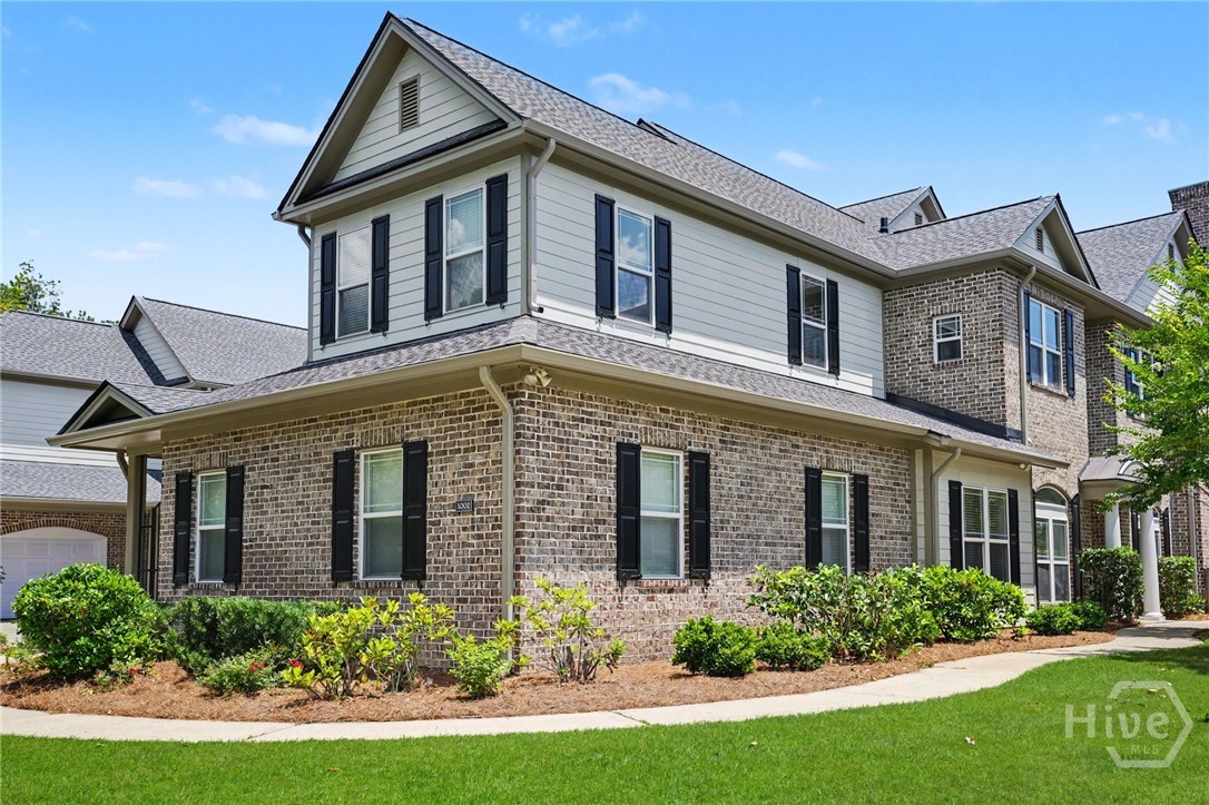 1002 River Oaks Drive — photo