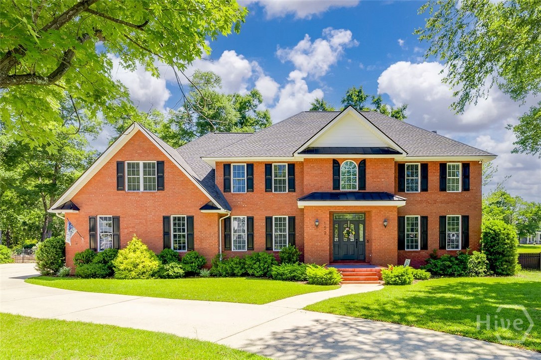 152 Cambridge Drive — photo