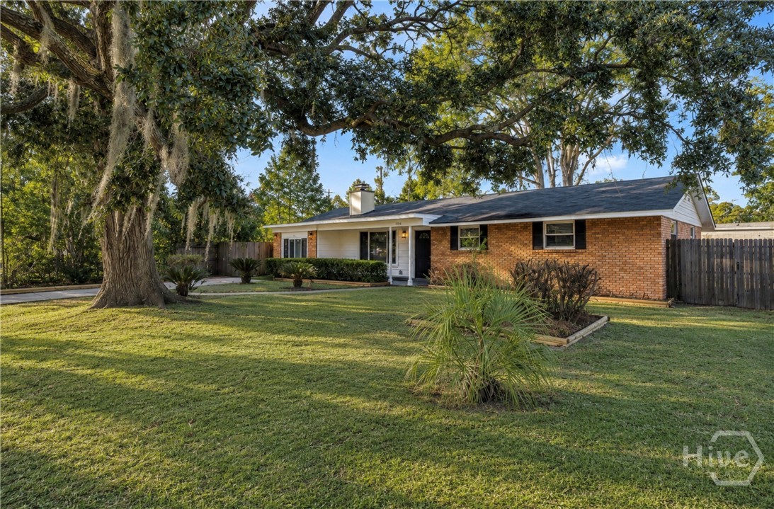 406 Briarcliff Circle — photo