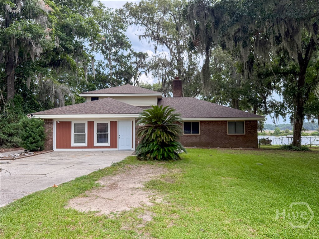 477 Lake Drive — photo