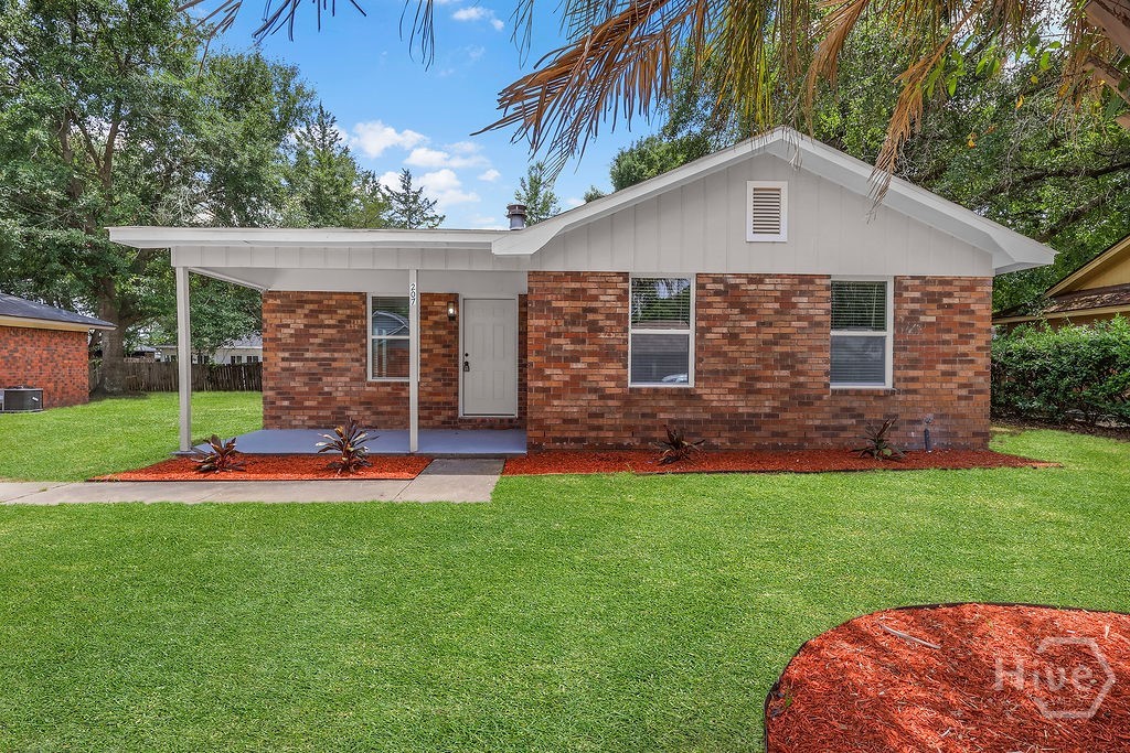 207 Garden Circle — photo