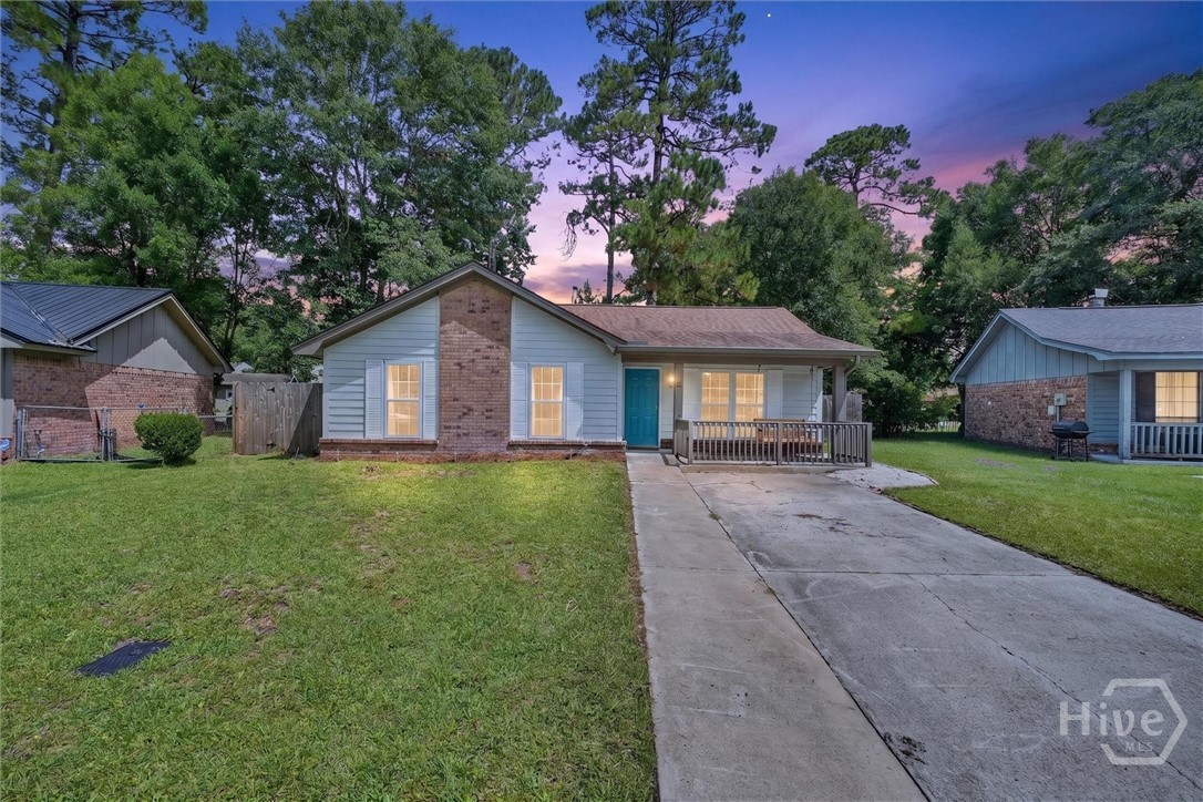 10 Marian Court — photo