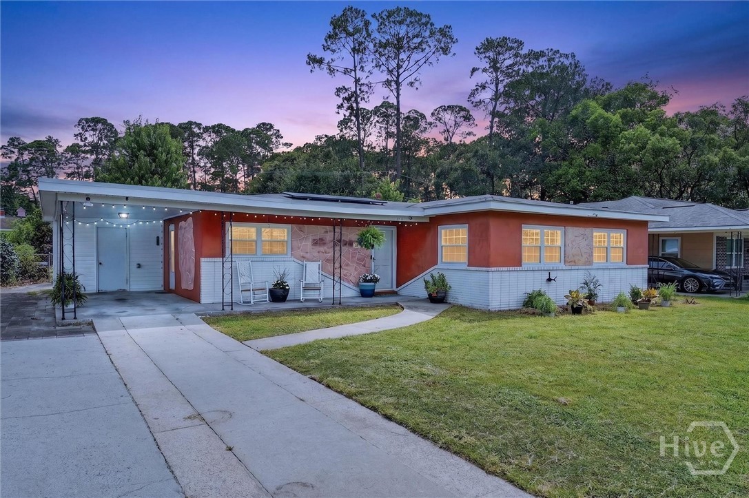 2211 Walz Drive — photo