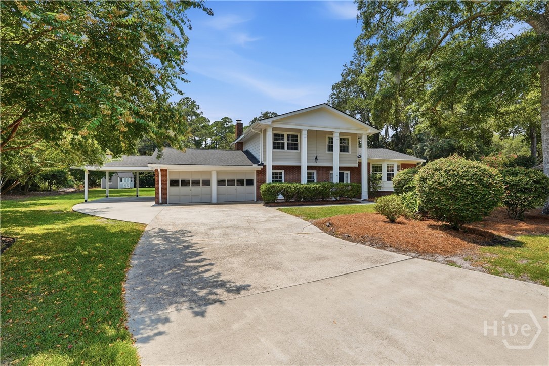 105 Montford Court — photo