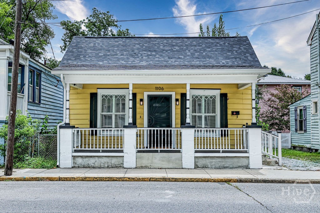 1106 E Broad Street — photo
