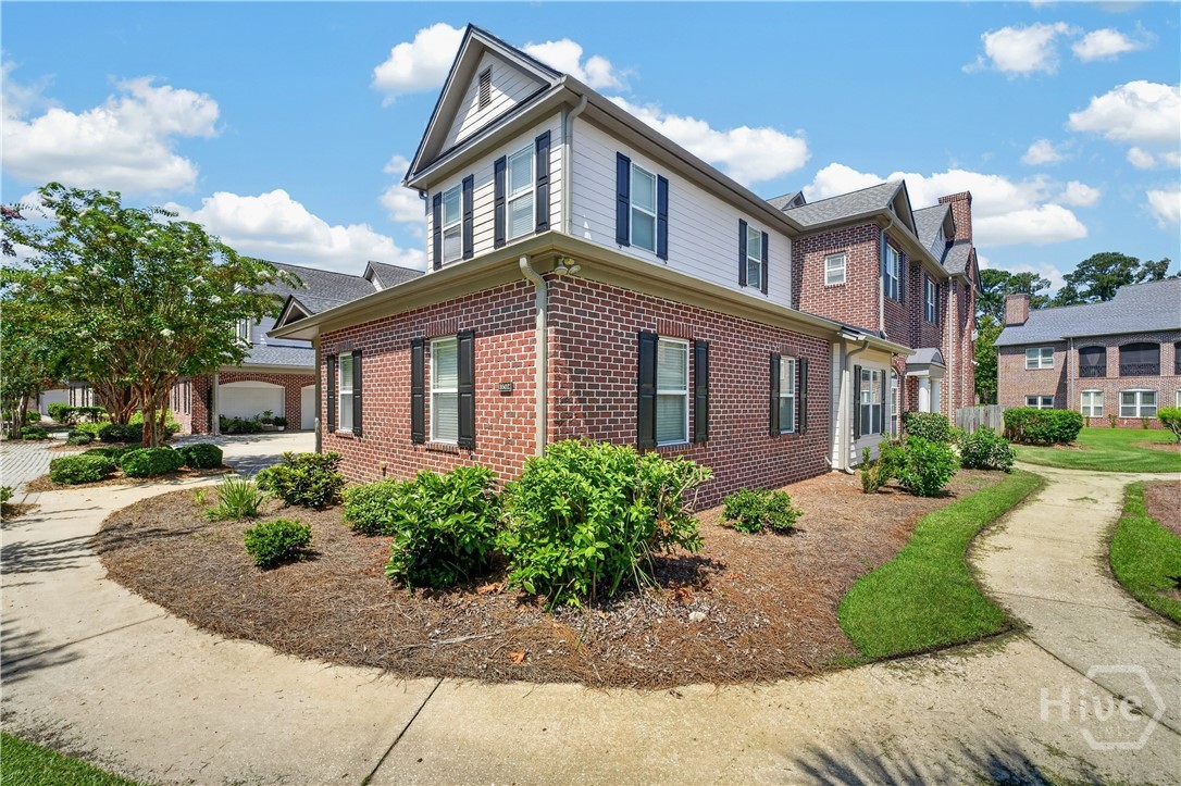 1602 River Oaks Drive — photo