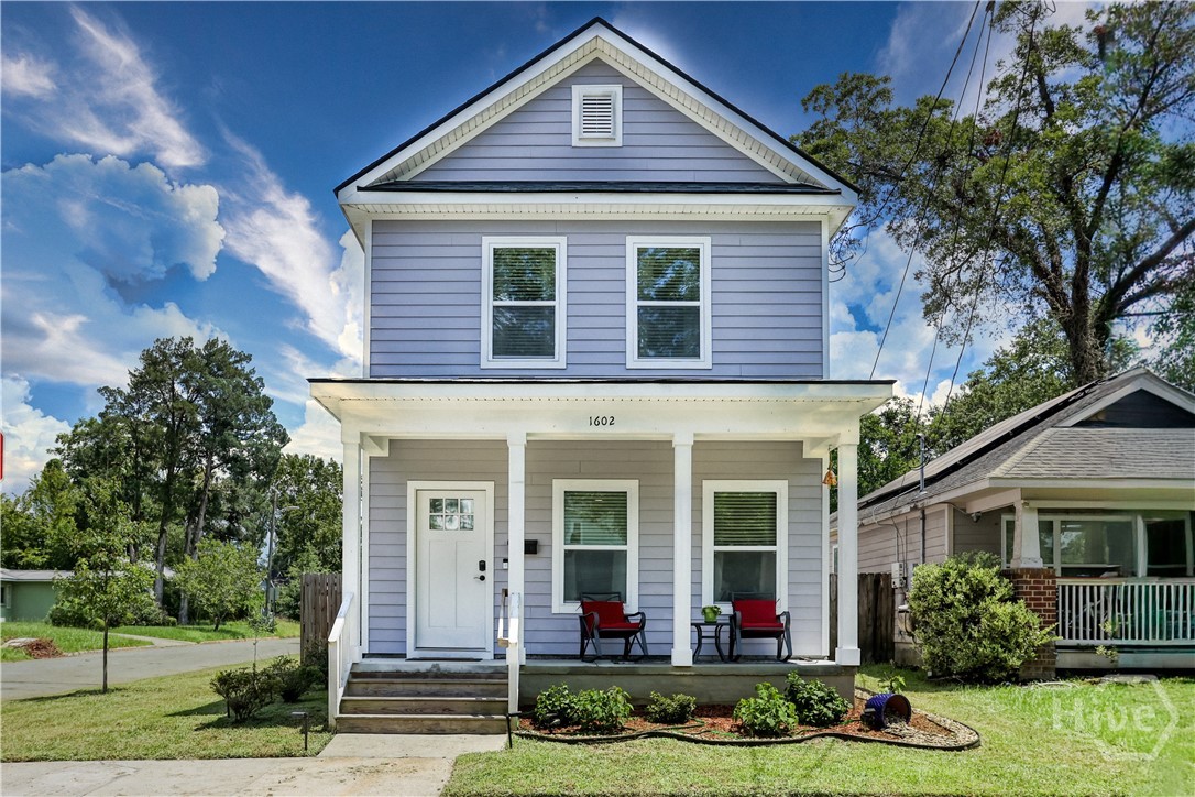 1602 Le Grand Street — photo