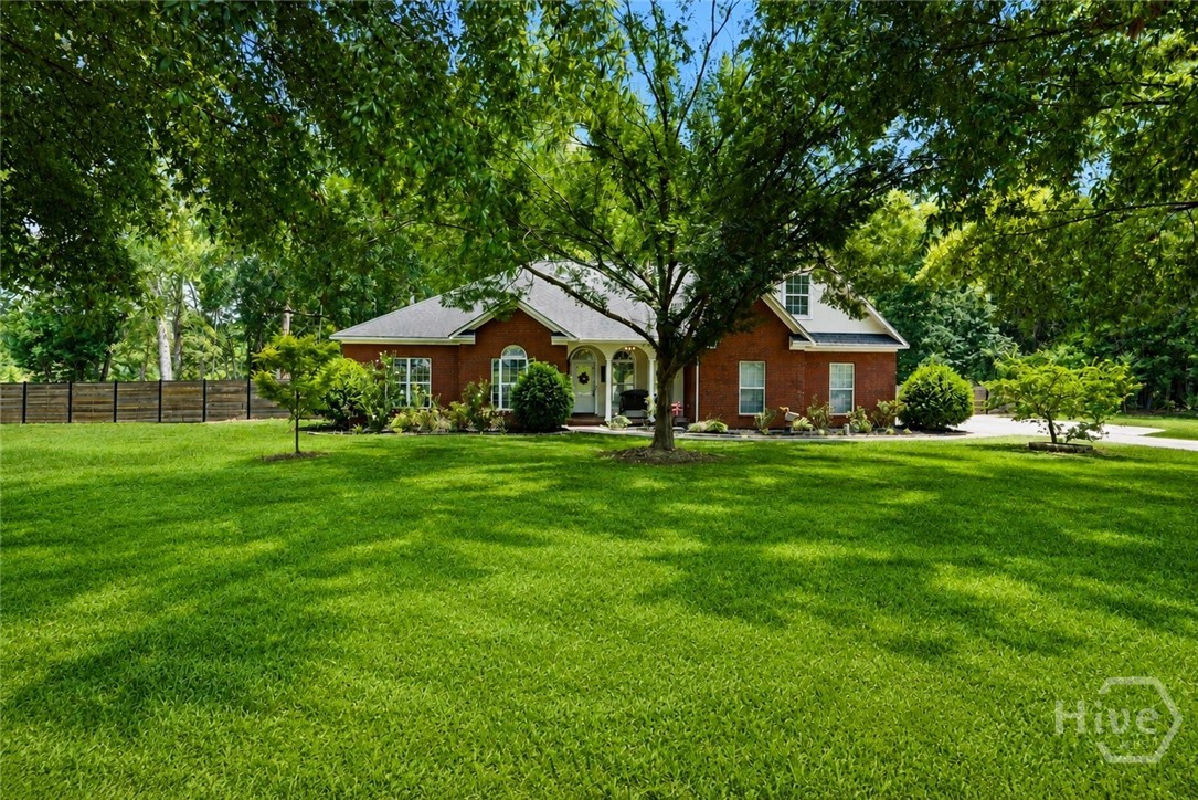 1201 E Hampton Drive — photo