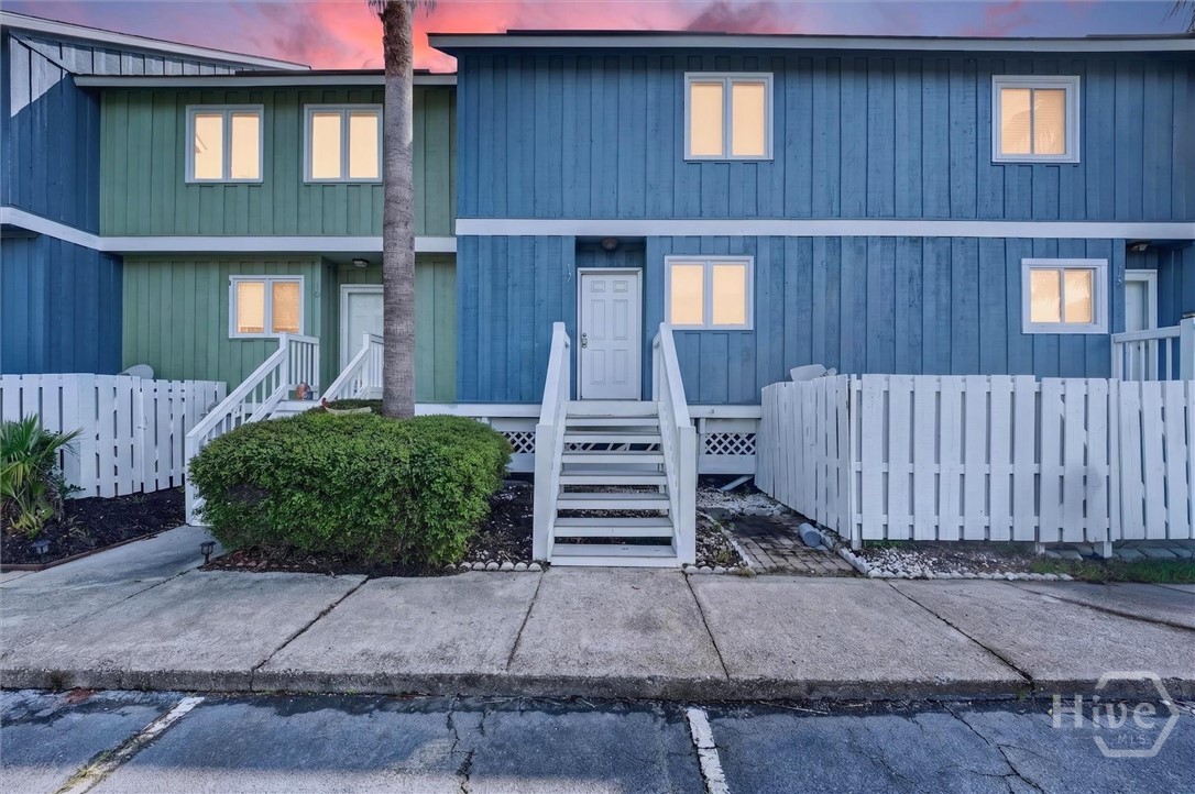 12502 Apache Avenue 17 — photo