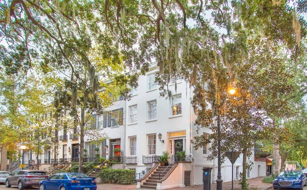 1 E Gordon Street Studio — photo
