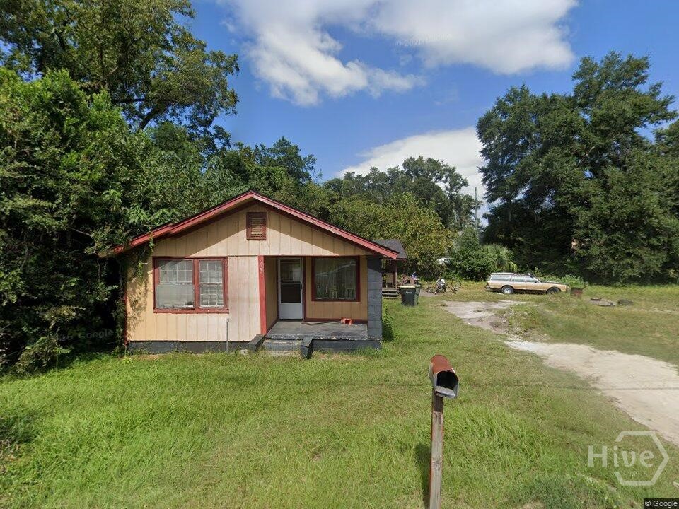 628 Staley Avenue — photo
