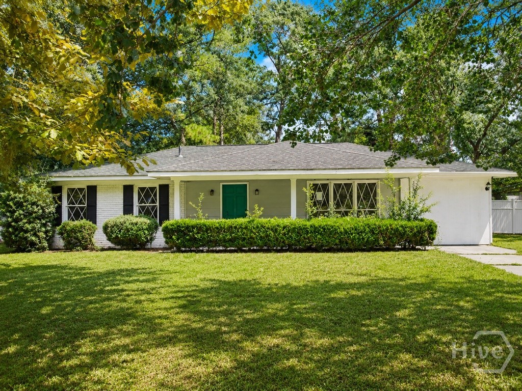 508 Red Oak Drive — photo