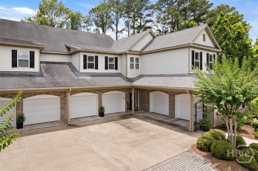 2604 River Oaks Drive — photo