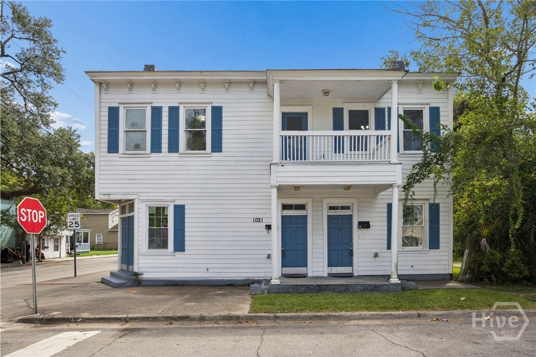 1021 E Bolton Street a & B — photo