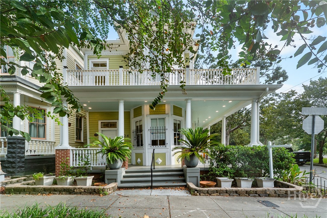 524 E Henry Street — photo